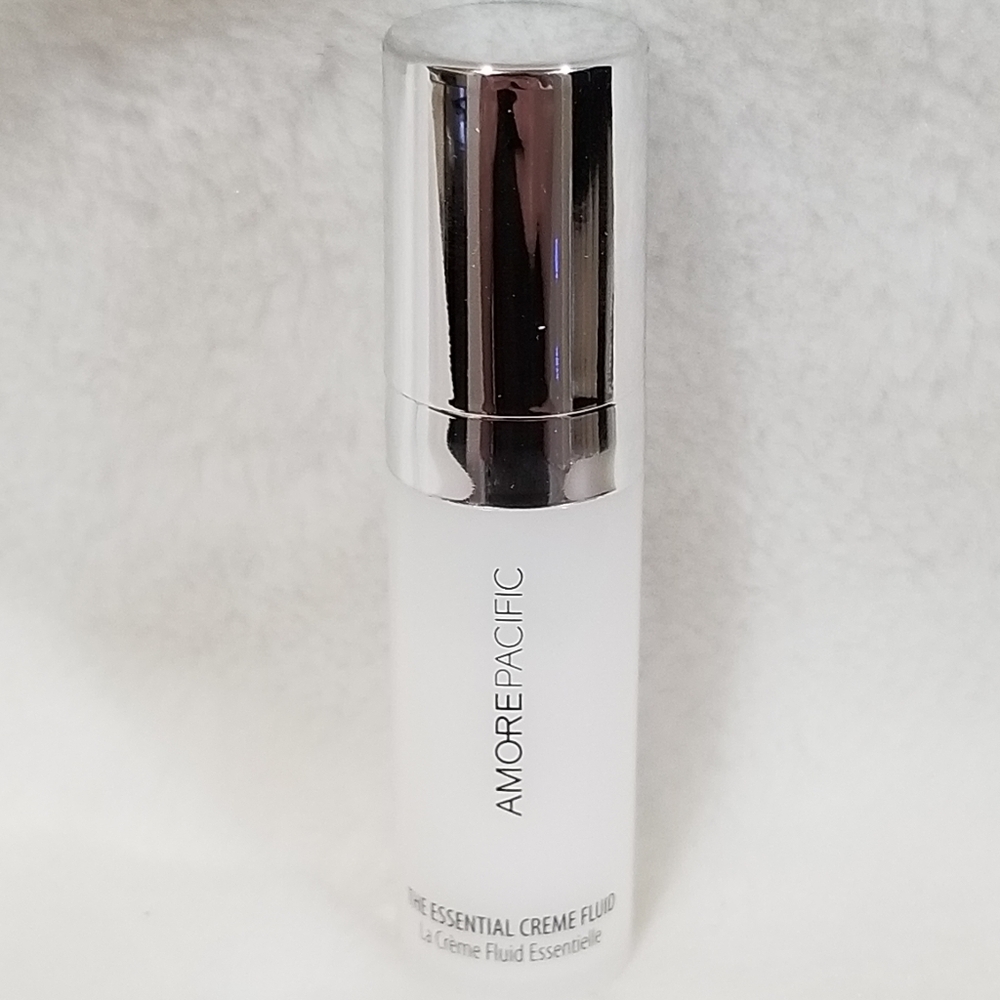5/$25 NIB AMORE PACIFIC THE ESSENTIAL CREME FLUID - Picture 8 of 10